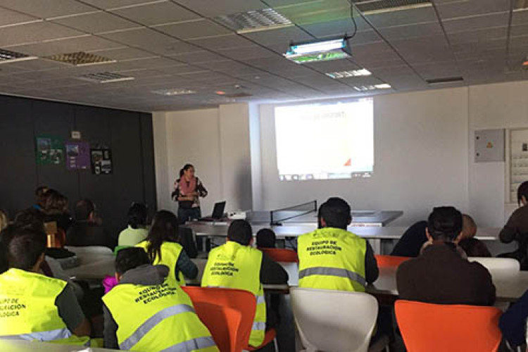 Plataforma Central Iberum celebra una Jornada Ambiental con los empleados de Urban, Toyota y los alumnos de la UCLM