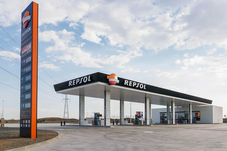 Plataforma Central Iberum inaugura una gasolinera 24 horas para dar un servicio especializado a los profesionales del sector